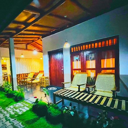 Rainbow Sky Cottage เอลลา ภายนอก รูปภาพ