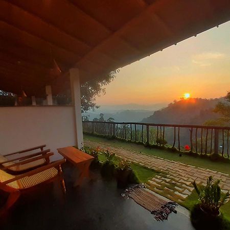 Rainbow Sky Cottage เอลลา ภายนอก รูปภาพ