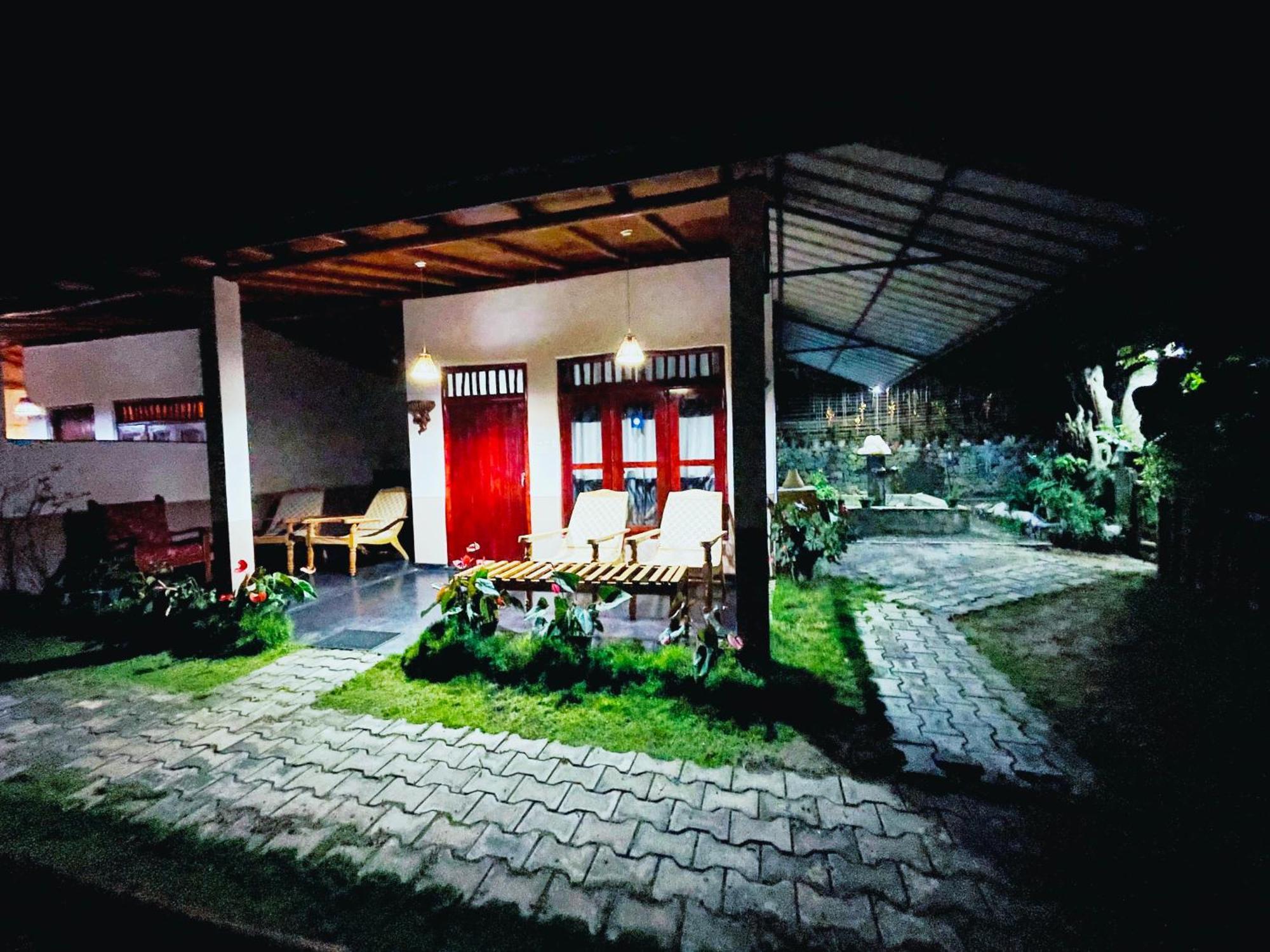 Rainbow Sky Cottage เอลลา ภายนอก รูปภาพ