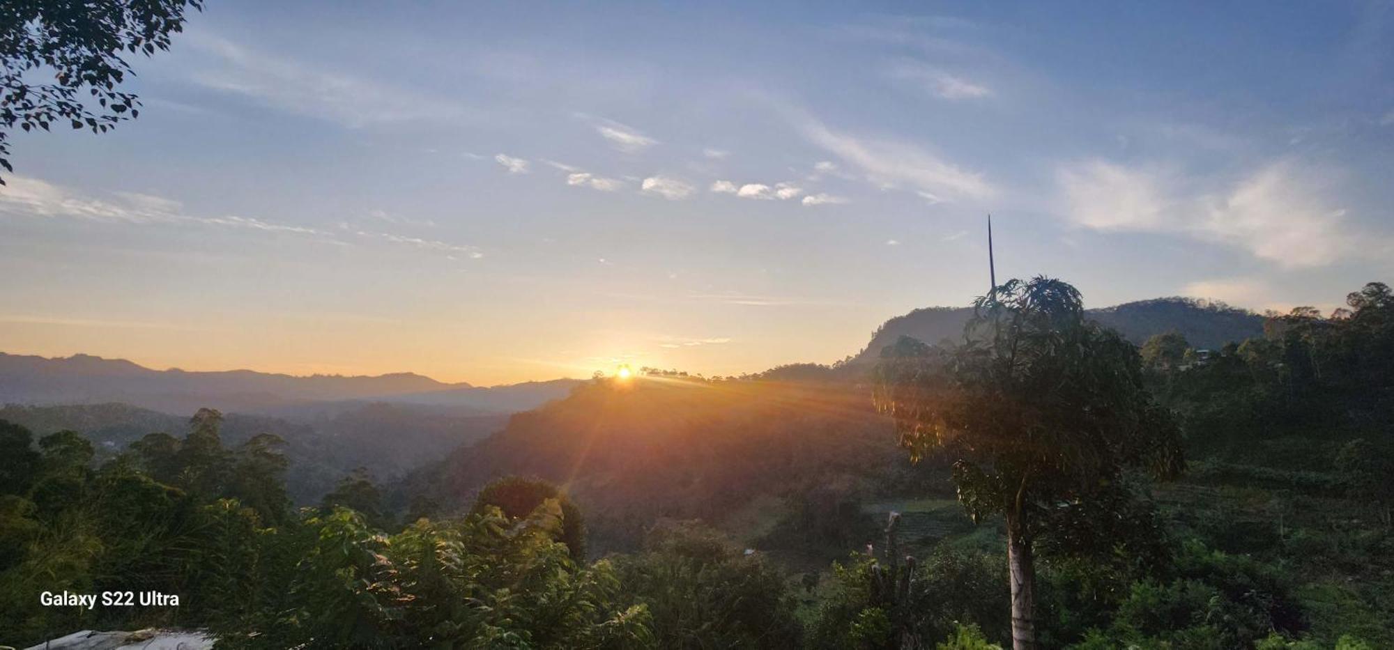 Rainbow Sky Cottage เอลลา ภายนอก รูปภาพ