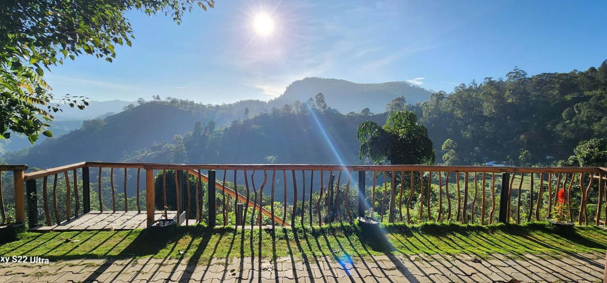 Rainbow Sky Cottage เอลลา ภายนอก รูปภาพ